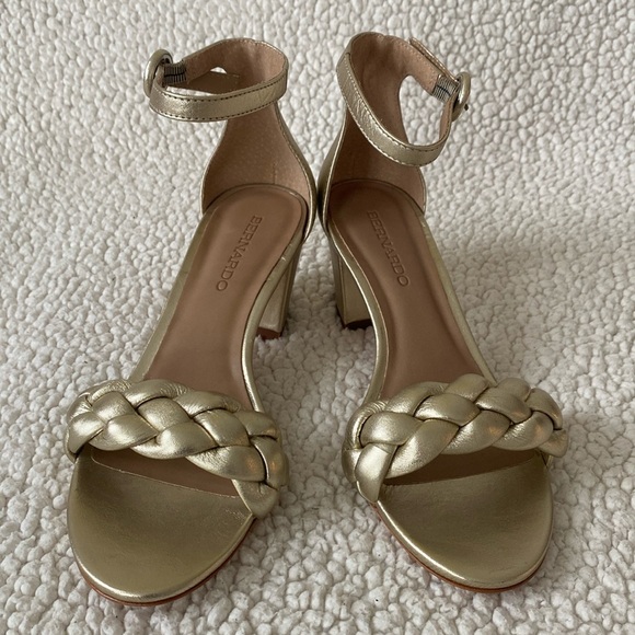 NWOT Bernardo Anthropologie Bethany Gold Braided Strap Block Heels - Picture 2 of 16